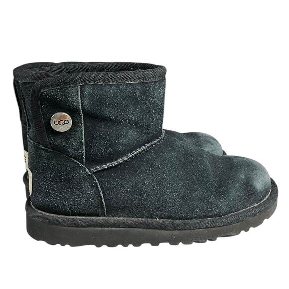 UGG Kids Classic Mini Button Boots Black Suede Size 12 Youth Winter/Fall Short - Picture 3 of 9